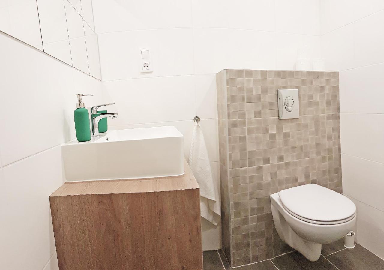 Luxury New Cozy Flat At Dob Street Nearby Gozsdu Court Apartment Budapest Ngoại thất bức ảnh