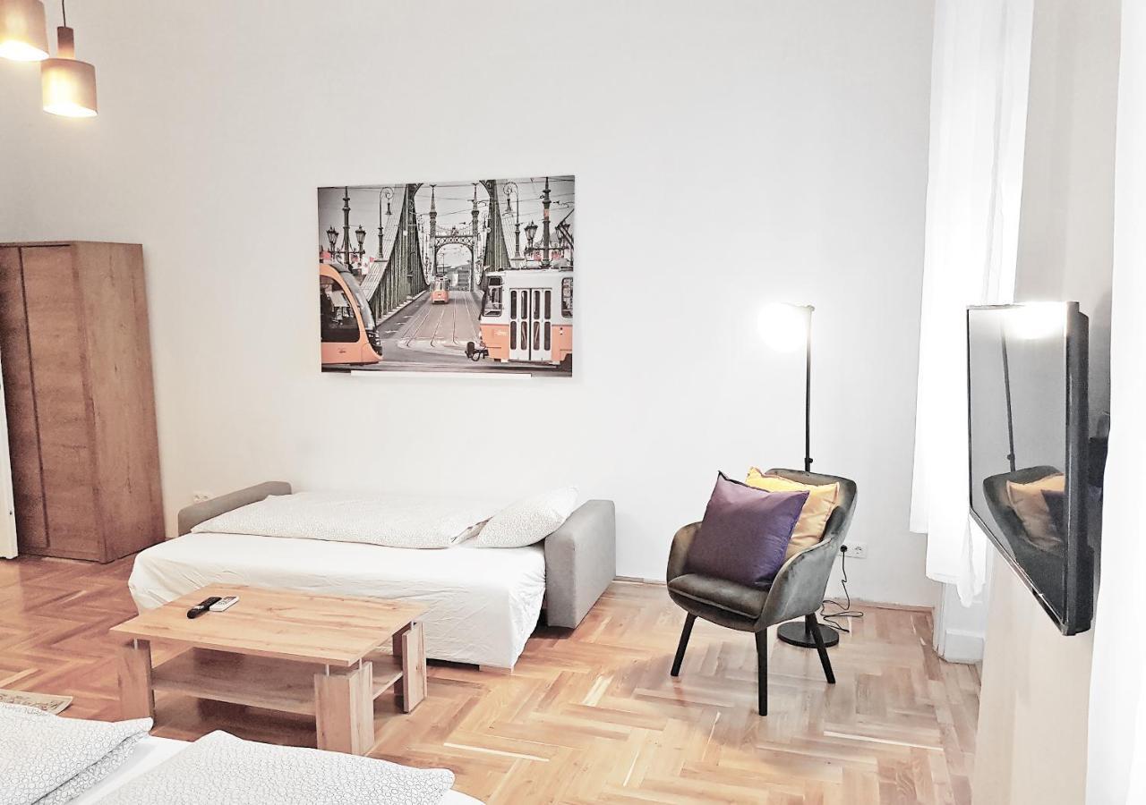 Luxury New Cozy Flat At Dob Street Nearby Gozsdu Court Apartment Budapest Ngoại thất bức ảnh